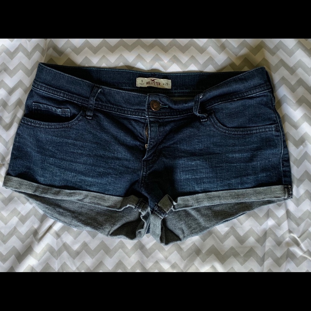 Hollister Jean shorts size 9 ♥️